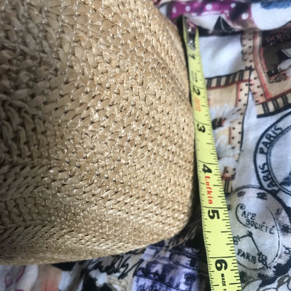 Michael kors purse - Picture 3 of 7